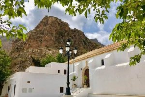 Imagen de archivo de la Plaza de Huebro (Níjar).