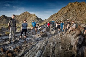 Miembros de Alsendero en una ruta por el Desierto de Tabernas (FOTO: Domingo Leiva)