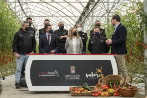 Imagen de la presentación en uno de los invernaderos de Caparrós.