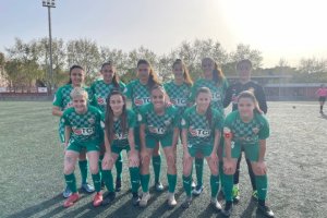 Las jugadoras de Búrdalo hicieron un gran partido.