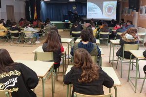La Charla impartida en el IES Cura Varela de Huércal-Overa, contra el acoso escolar y el ciberacoso.