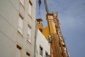 Trabajos en marcha para eliminar los elementos en riesgo de caída