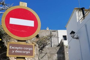 Uno de las nuevas señales, colocada hace pocos días.