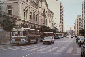 La Rambla Obispo Orberá en los años 80 cuando la gasolina costaba en torno a 90 pesetas el litro.
