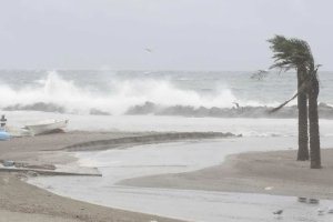 Fuerte temporal en la costa almeriense.