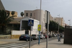 La carpa de Montserrat, un nuevo signo de la Semana Santa.