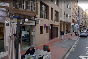 Administración de loterías en la Avenida de Montserrat donde se ha vendido el primer premio.