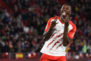 Umar Sadiq toma la palabra antes de las ocho finales que le quedan al equipo.