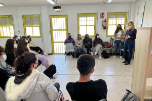 Taller Forma Joven en el IES Mar Serena de Pulpí.