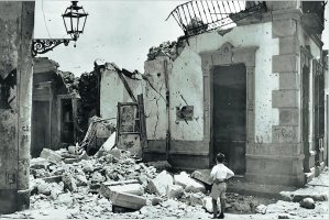 Almería fue bombardeada el 3Almería fue bombardeada el 31 de mayo de 1937. FOTO RUIZ MARIN1 de mayo de 1937. FOTO RUIZ MARIN
