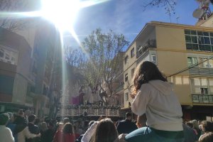 Sol y ganas: los dos ingredientes para la salida de la Borriquita.