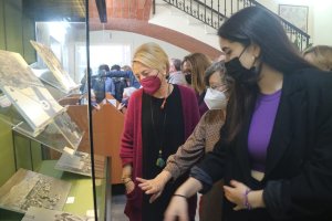 Inauguración de la muestra en el Archivo Histórico Provincial, este martes.