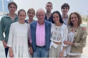 Juan Carlos I y su familia. /Foto cedida a Europa Press