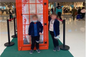 Imagen de los dos hermanos menores, vecinos de Carboneras