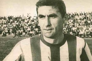 Juanito Arza con la camiseta del Almería.