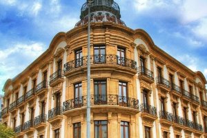 Los hechos ocurrieron en la misma Puerta Purchena de la capital.