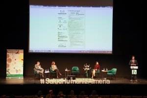 Delegada de la Junta, vicepresidenta de la Diputación, alcalde de El Ejido y el director del Hospital.