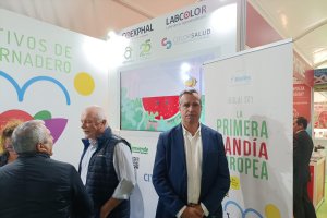 Luis Miguel Fernández, en el expositor de Coexphal.