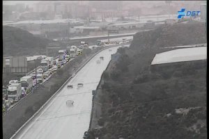 Retenciones captadas por una cámara de la DGT en el kilómetro 429 de la A7.