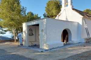 Adra pone a punto Barranco Almerín que celebra la próxima semana sus fiestas.