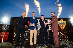 Acto de presentación en el nuevo Estadio de los Juegos Mediterráneos.