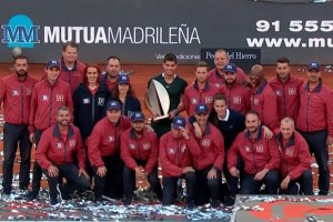 José Miguel Alfonso, en cuclillas, primero por la izquierda.