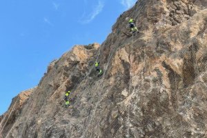 Las nuevas obras evitarán los desprendimientos sobre la carretera.