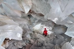 La Oficina de la Geoda y la tienda permanece abierta al público con horario de 9 a 14 horas.