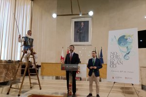 Ramón Fernández-Pacheco junto a Carlos Sánchez en la presentación