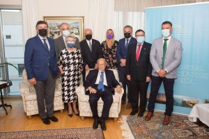 Homenaje en casa del farmacéutico coincidiendo con su 90 cumpleaños el pasado mes de septiembre.
