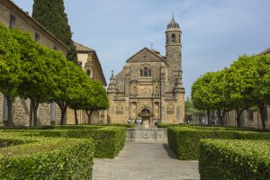 Ciudades emblemáticas Patrimonio de la Humanidad que atesoran un impresionante conjunto monumental y artístico.