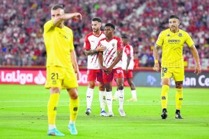 Lazo y Ramazani en el choque del pasado sábado en Leganés.