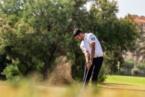 Rogelio Ortega entrenando en el Campo de Golf de Almerimar.