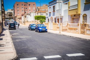 Se está mejorando el asfaltado de esta zona.