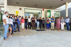 Minuto de silencio en la oficina del SAE de Huércal-Overa