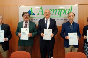 José Luis Muñoz, Cecilio Peregrín, José Cano, Luis Escámez y Encarnación Gil.