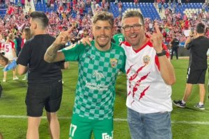 Pozo no se mueve del Almería.