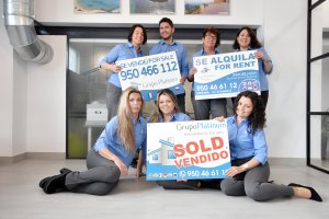 Equipo de Grupo Platinum Estates.