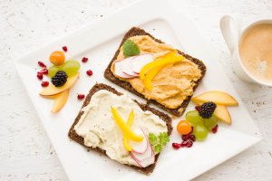 Desayuno completo y rico en nutrientes.