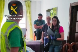 El hombre de 53 años fue detenido en Roquetas de Mar.