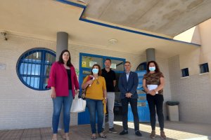 Antonio Jiménez, delegado de la Junta de Andalucía, visitó el centro educativo de Laujar de Andarax.