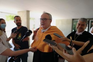 Cosentino antes de su investidura, este viernes en la UAL.