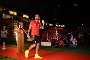 Un centrocampista de raza, de pico y pala que se entrega siempre.