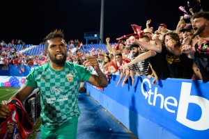 Dyego Sousa se queda en el Almería.