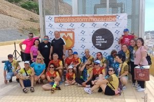 Francisco Martín con familiares y amigos a su llegada a la alcazaba de Almería.