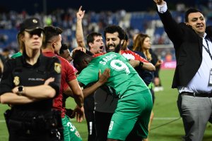 Turki se abraza a su estrella en Leganés.