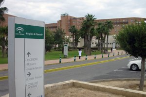 Los tres primeros casos investigados en Almería fueron en el Hospital de Poniente
