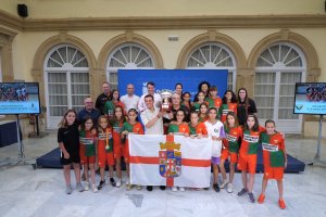 Las campeonas de España en la Diputación.