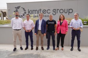 Foto antes de la visita a la sede de Kimitec en Vícar.