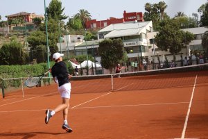 Los primeros partidos del gran evento canterano.